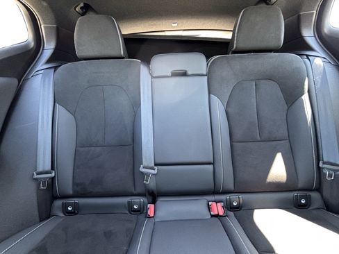 Used 2025 Volvo XC40 B5 Plus AWD/4WD image 38