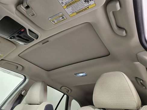 Certified 2020 Subaru Outback Premium image 15