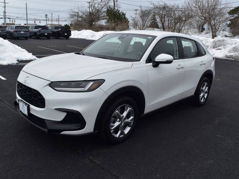 Certified 2024 Honda HR-V LX image 1