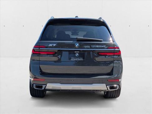 Used 2026 BMW X7 xDrive40i AWD/4WD image 7