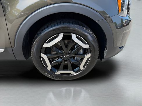 Used 2025 Kia Telluride S AWD/4WD image 31
