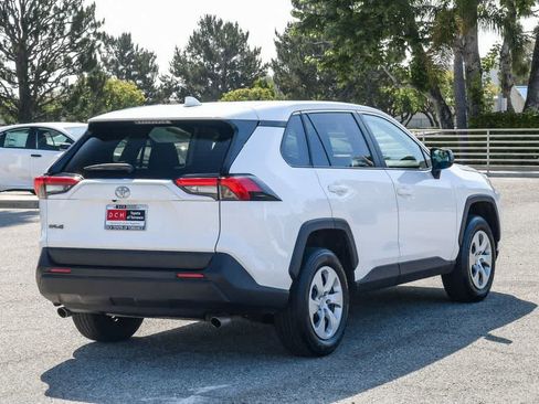 Used 2024 Toyota RAV4 LE FWD image 9