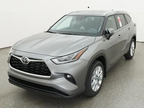 New 2026 Toyota Highlander Limited AWD/4WD image 16