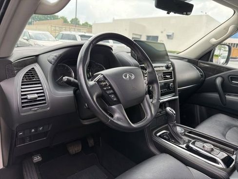Used 2024 INFINITI QX80 Luxe RWD image 7