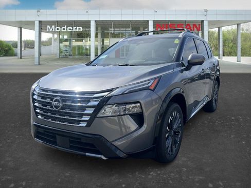 New 2026 Nissan Rogue Platinum image 5