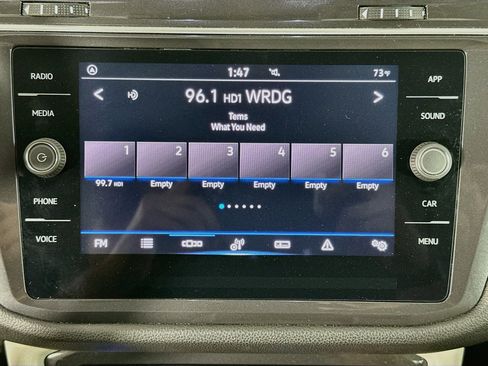Used 2024 Volkswagen Tiguan SE FWD image 19
