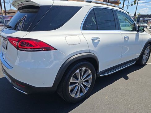 Used 2022 Mercedes-Benz GLE 350 w/ Premium Package image 2