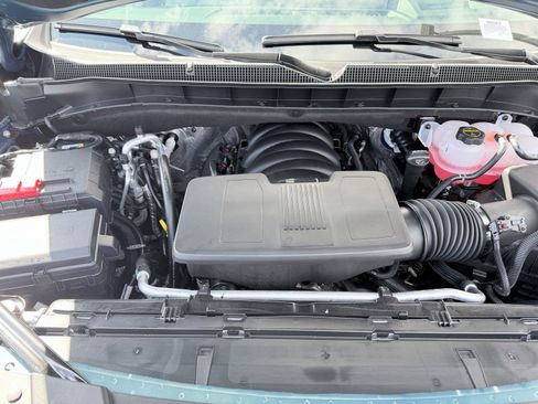 New 2026 Chevrolet Suburban Premier image 25