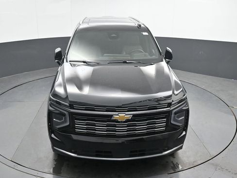 Used 2025 Chevrolet Tahoe High Country AWD/4WD image 36