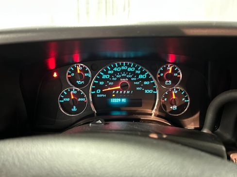 Used 2025 GMC Savana 2500 w/ Driver Convenience Package RWD image 14