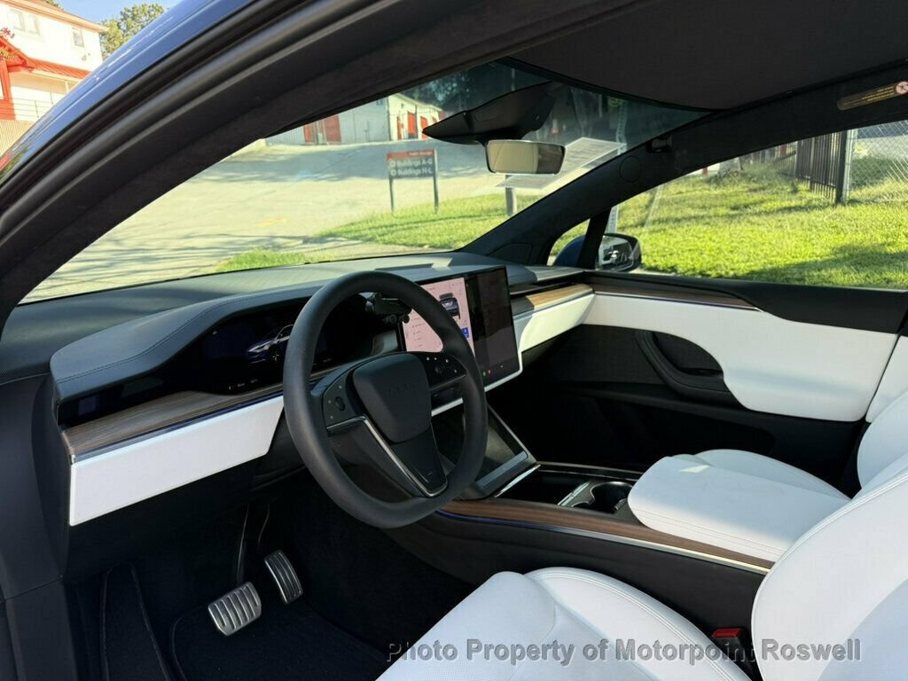 Used 2026 Tesla Model X AWD/4WD image 10