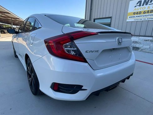 Used 2019 Honda Civic Sport image 9