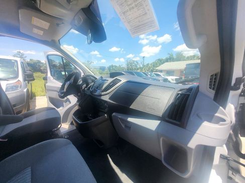Used 2016 Ford Transit 350 XLT RWD image 36