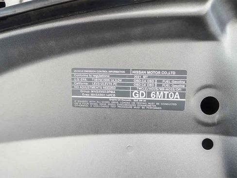 Used 2021 Nissan Rogue Sport SV image 30