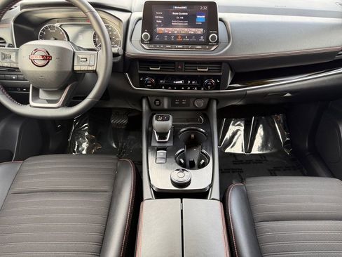 Certified 2025 Nissan Rogue SV w/ Rock Creek Premium Package image 10