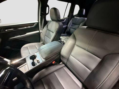 New 2025 GMC Acadia Elevation w/ Elevation Premium Package image 20