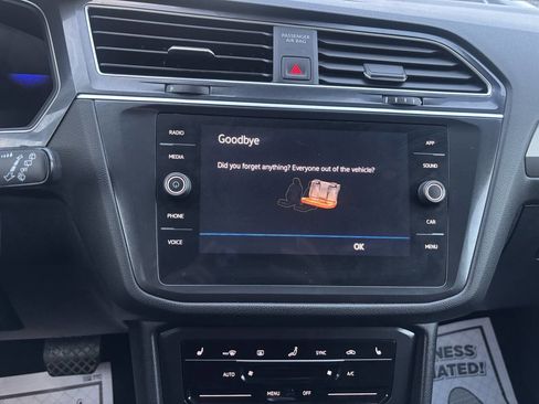 Used 2024 Volkswagen Tiguan SE image 51