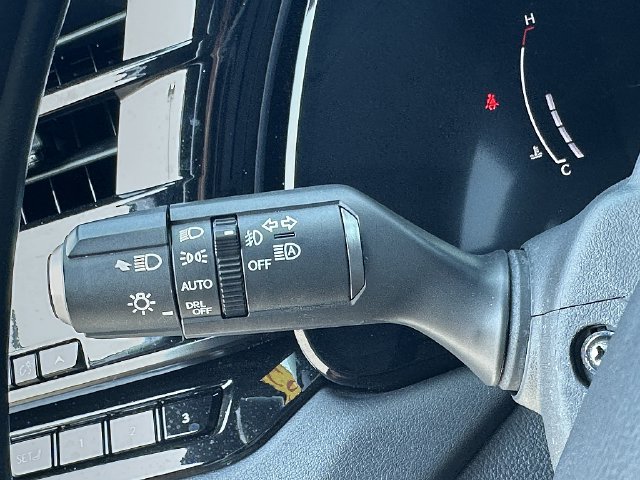 Used 2023 Lexus RX 350 w/ Cold Area Package AWD/4WD image 28