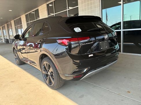 Used 2021 Buick Envision Essence w/ Sport Touring Package FWD image 3