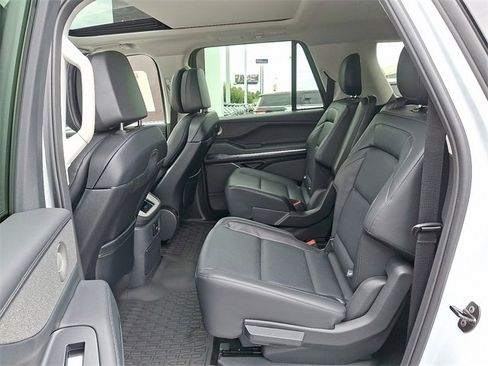 New 2025 Lincoln Navigator L Reserve image 5