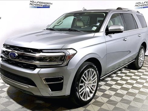 Used 2024 Ford Expedition Limited image 1
