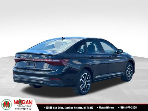Used 2026 Volkswagen Jetta Sport FWD image 4