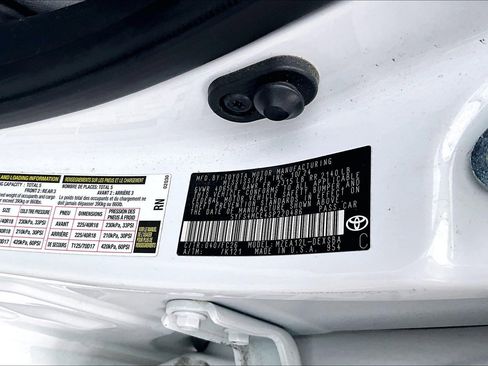 Used 2025 Toyota Corolla SE FWD image 5