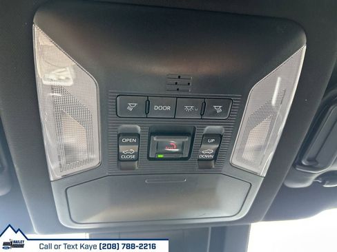 Used 2023 Toyota RAV4 SE w/ Convenience Package image 32