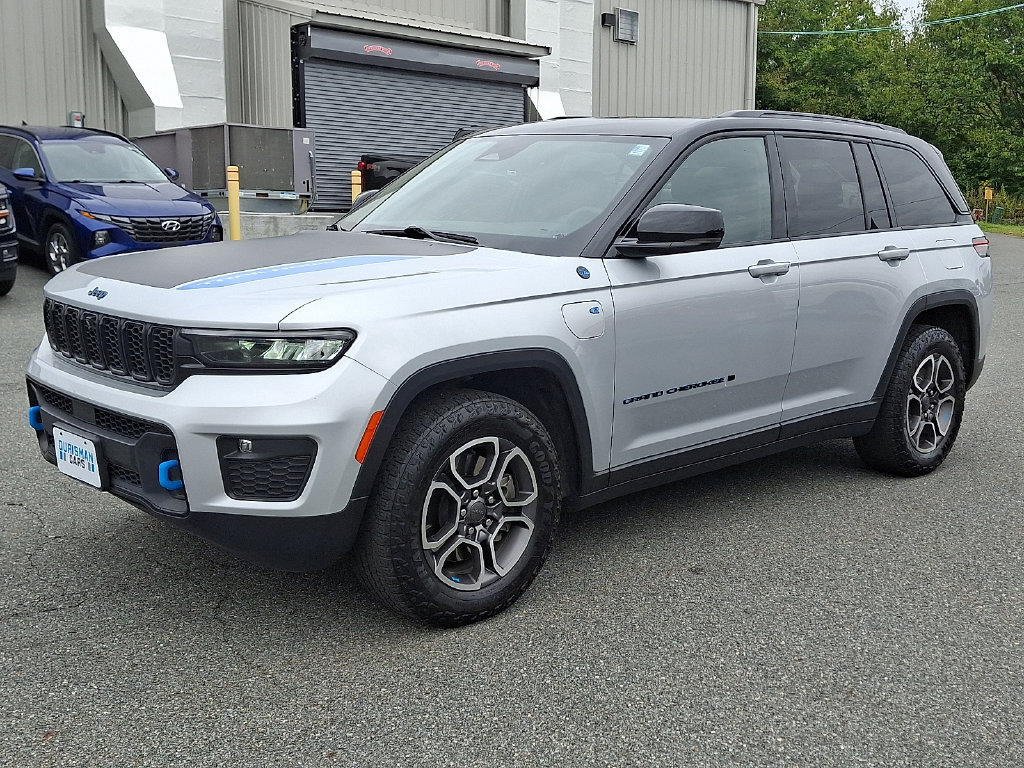 Used 2023 Jeep Grand Cherokee Trailhawk AWD/4WD image 3