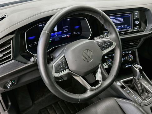 Used 2024 Volkswagen Jetta SE w/ Panoramic Sunroof Package FWD image 18
