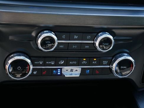 Used 2024 Ford F450 Lariat w/ Lariat Ultimate Package AWD/4WD image 25