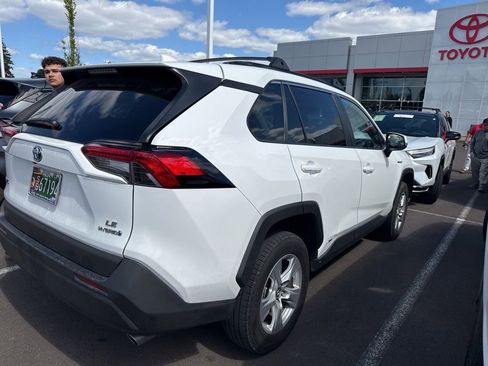 Certified 2019 Toyota RAV4 LE w/ Carpet Mat Package AWD/4WD image 2