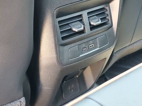 Certified 2026 GMC Canyon AT4 w/ Technology Plus Package AWD/4WD image 33