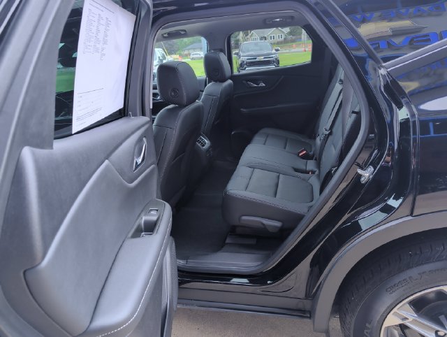 Used 2024 Chevrolet Blazer LT w/ Sound & Technology Package FWD image 24