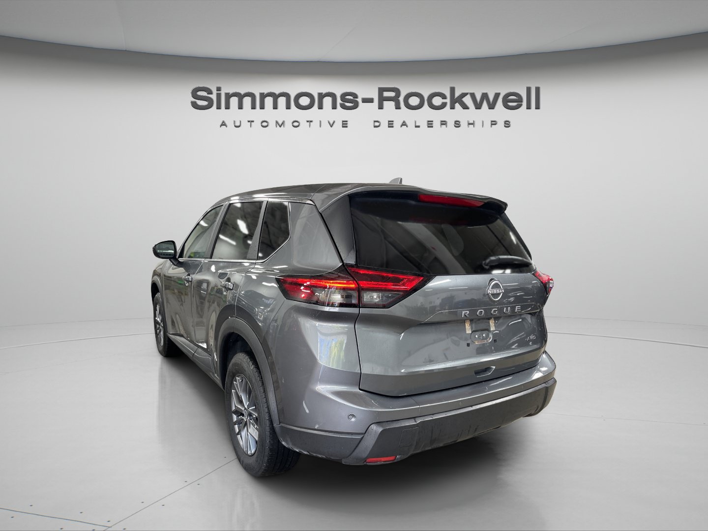 Used 2026 Nissan Rogue SV AWD/4WD image 3