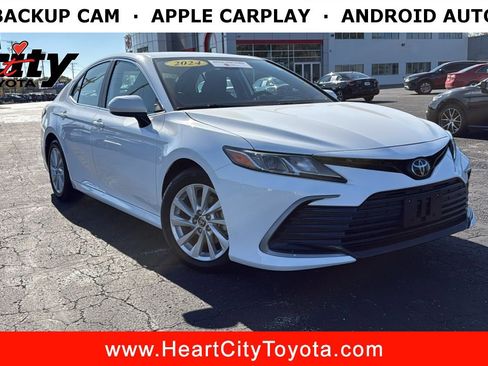 Certified 2024 Toyota Camry LE image 1