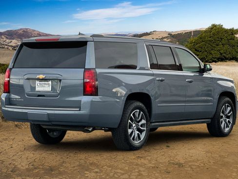Used 2016 Chevrolet Suburban LTZ image 4