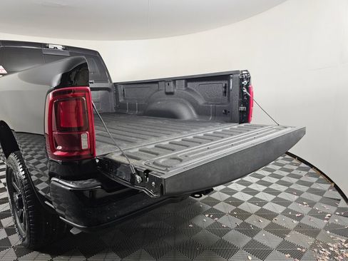 New 2026 RAM 2500 Laramie AWD/4WD image 15