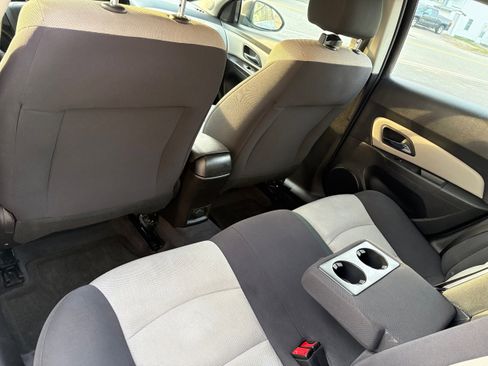 Used 2012 Chevrolet Cruze LS w/ Connectivity Package FWD image 13