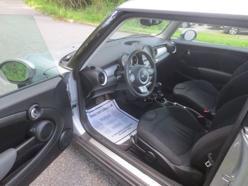 Used 2009 MINI Cooper Hardtop FWD image 7