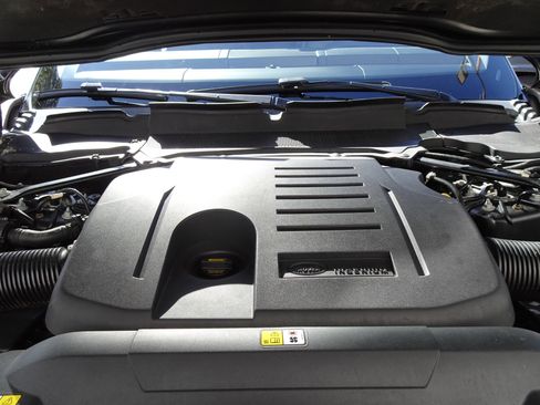 Used 2020 Land Rover Range Rover HSE image 23