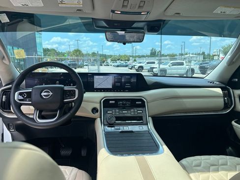 Certified 2025 Nissan Armada Platinum RWD image 28