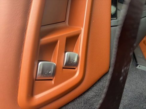 Used 2021 BMW X7 xDrive40i image 44