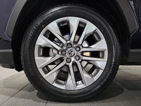 Used 2023 Toyota RAV4 XLE Premium AWD/4WD image 22