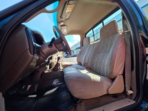 Used 2002 Toyota Tacoma 4x4 Regular Cab w/ Enhancement Pkg image 11