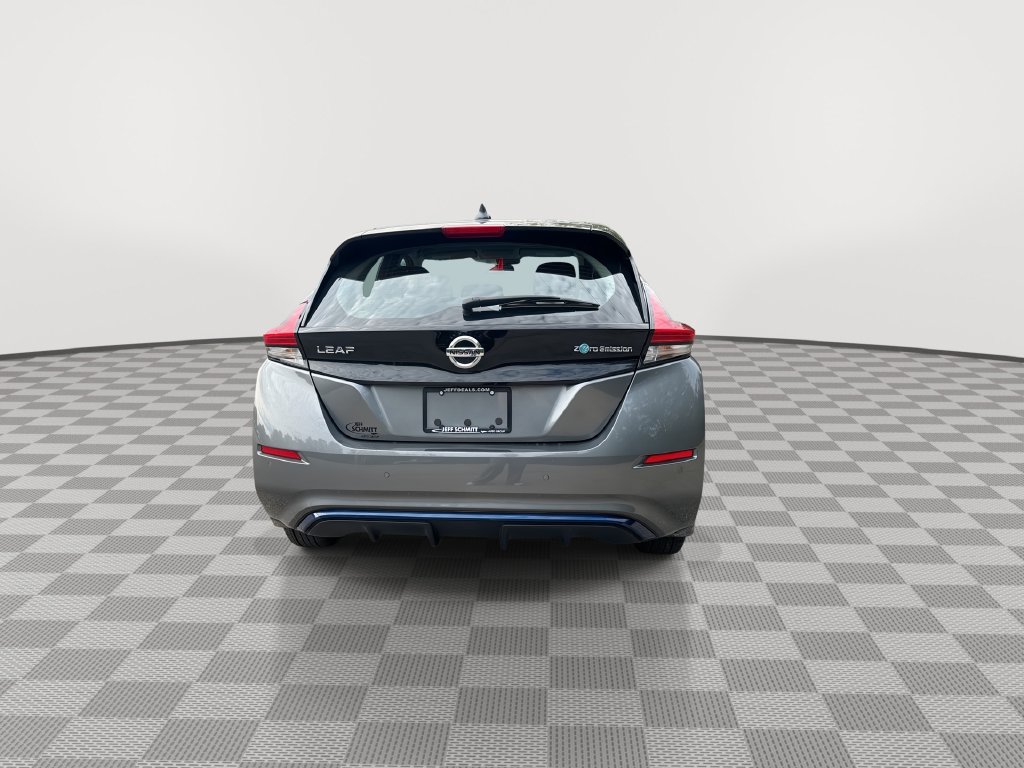 Certified 2022 Nissan Leaf S FWD image 11