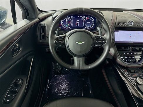 Used 2021 Aston Martin DBX image 24