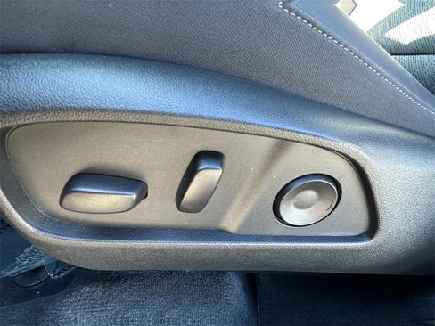 New 2026 Chevrolet Equinox LT w/ Convenience Package II image 10