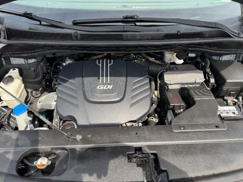 Used 2016 Kia Sedona SX image 12