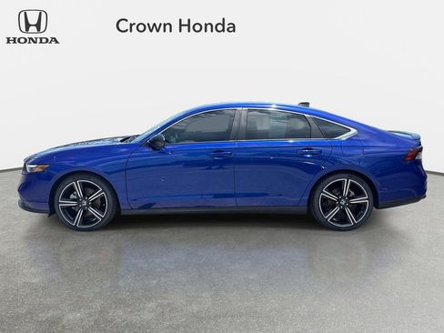 Used 2023 Honda Accord Sport image 2